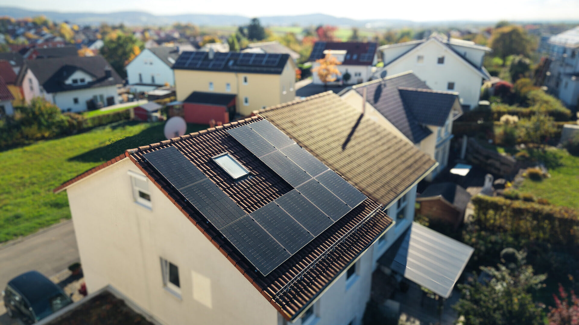 Vorort von Stuttgart mit PV-Anlagen Solaroffensive